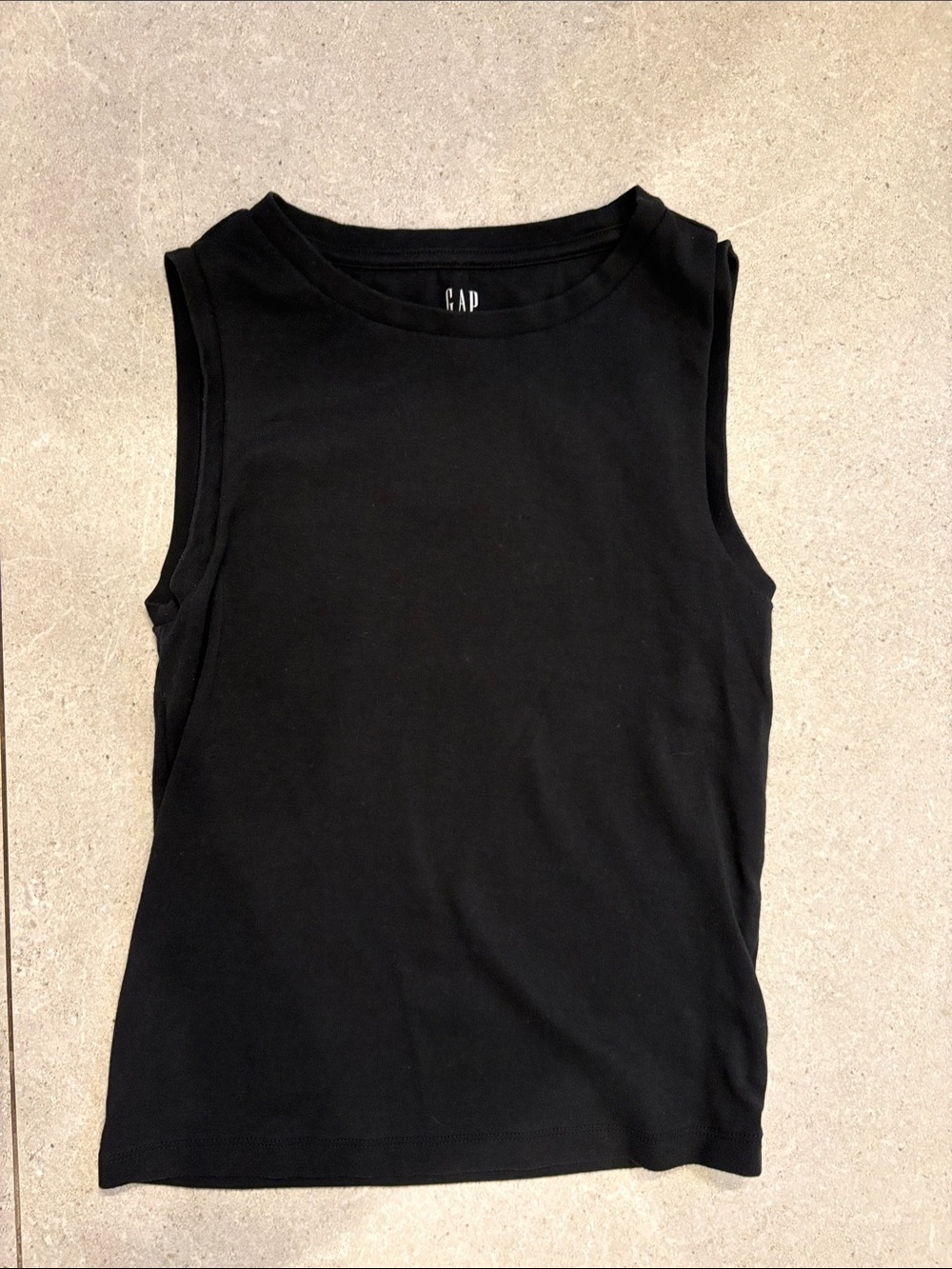 Gap Modern cropped tank top in black